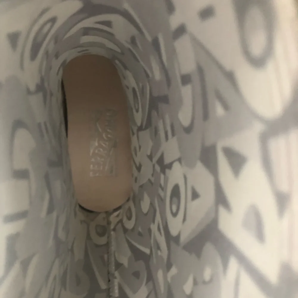 Salvatore Ferragamo Boots ! - Picture 5 of 8